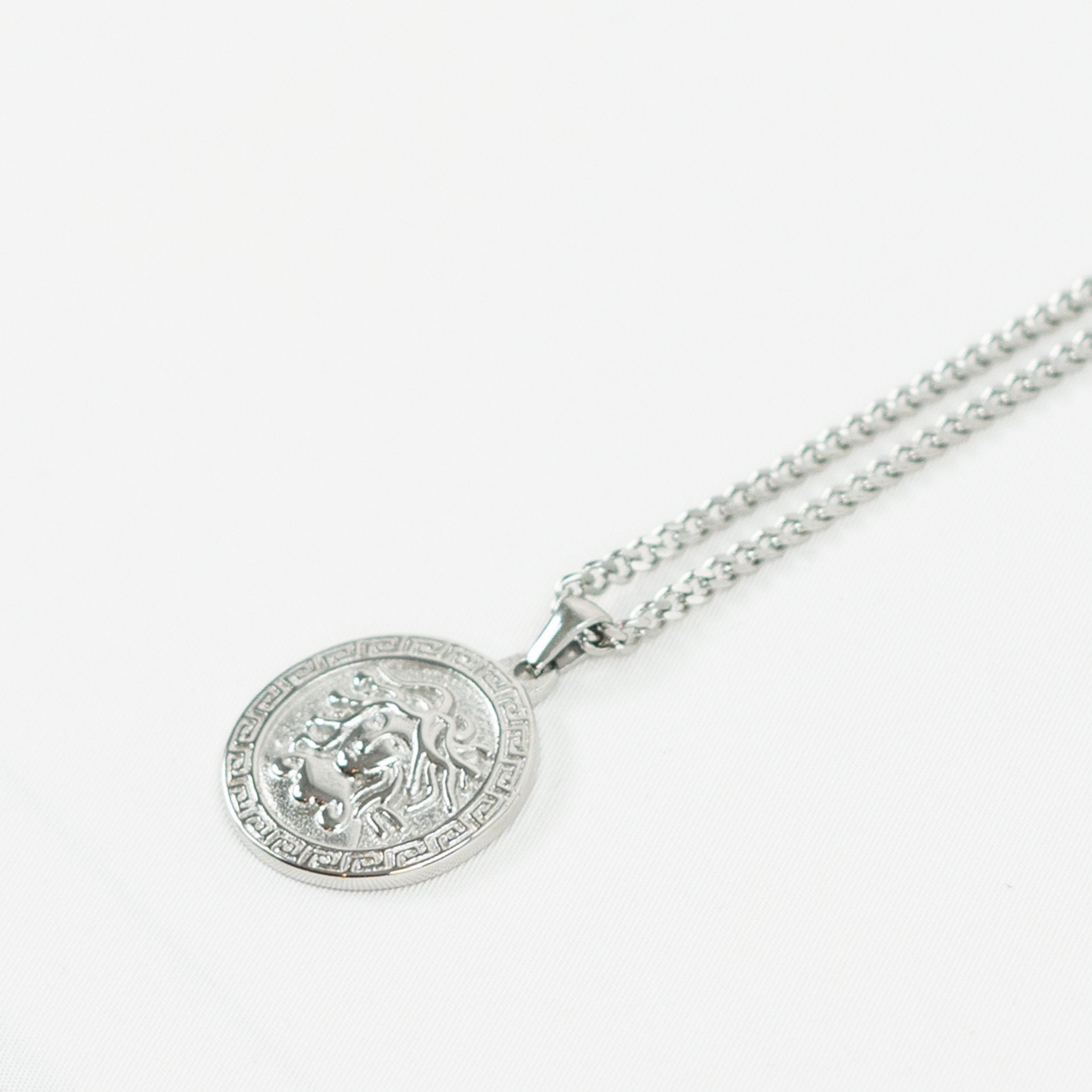 Medusa Necklace (Silver) - MAKAIO