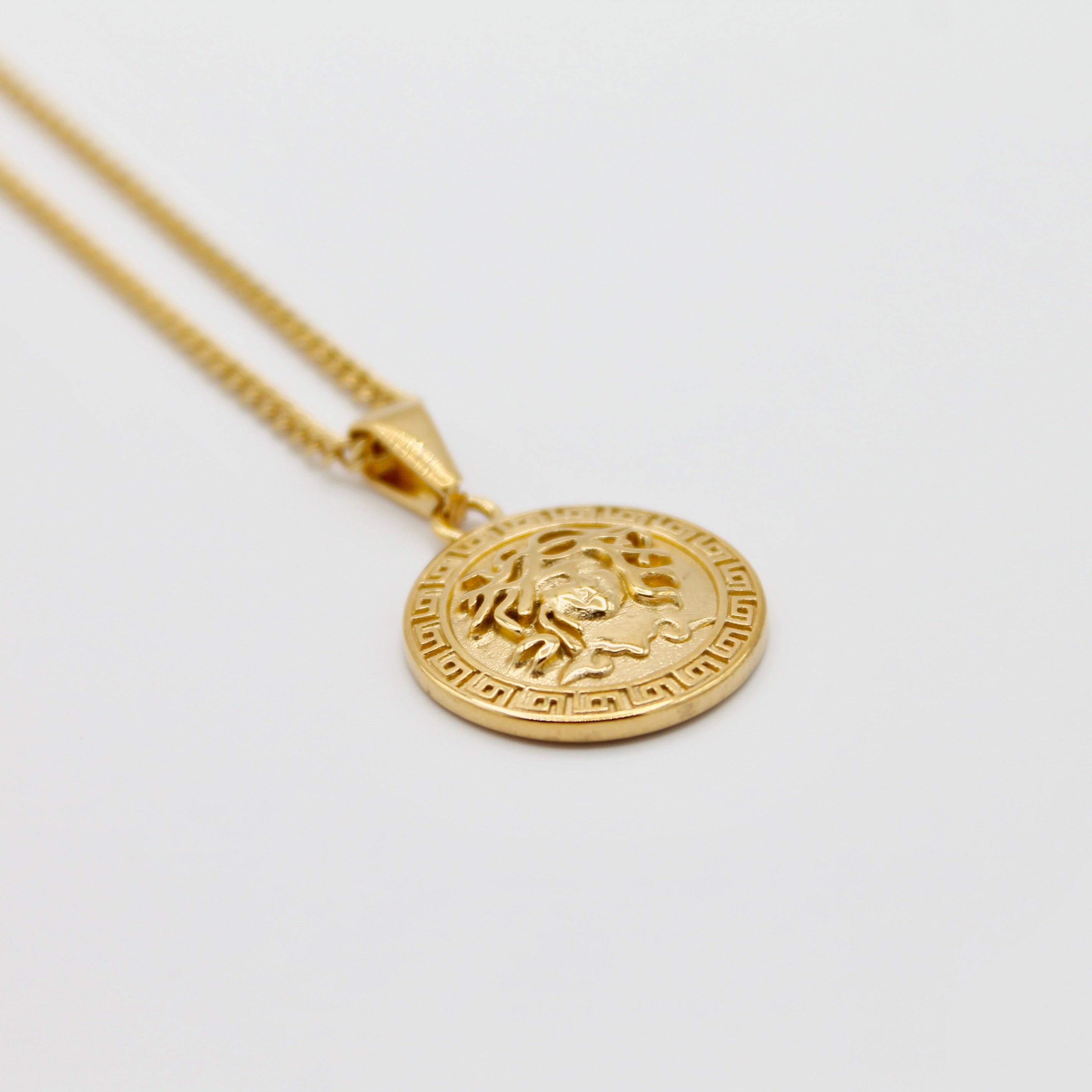 Medusa Necklace (Gold) - MAKAIO