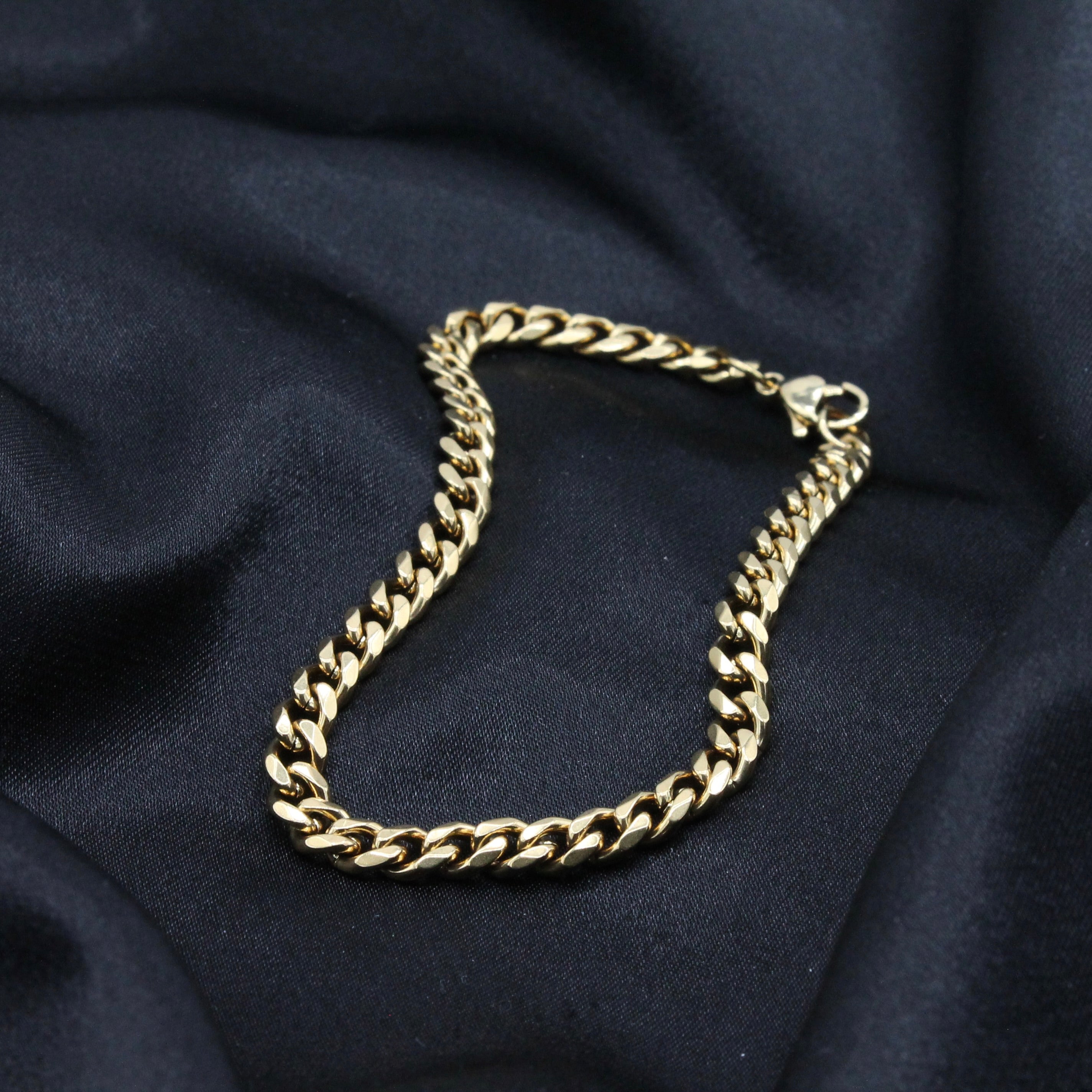 Chunky Bracelet (Gold) - MAKAIO